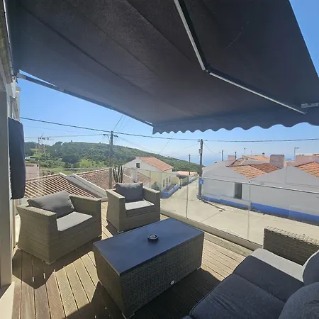 Sunflower Sea View With Magnificent Terrace In Serra Da Pescaria, - Portugal Vakantiehuis